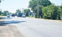Продолжаются работы по благоустройству дорог и тротуаров в станице Брюховецкой