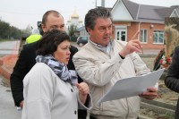 В Брюховецкой строят дороги, благоустраивают территории, разбивают новые скверы