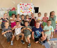 Дошколята поздравили воспитателей с предстоящим праздником