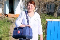 Спасатель, связист, отделочник, пасечник… Что еще умеет сельский фельдшер?