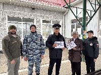 Полицейские Брюховецкого района рассказали брюховчанам о мошенниках