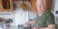 Новоджерелиевский казак изготавливает заживляющие мази для бойцов СВО