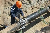 В хуторе Красная Поляна продолжается ремонт системы водоснабжения